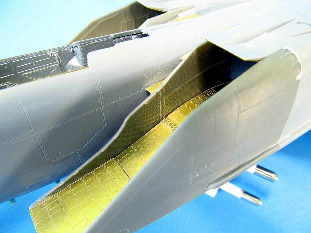 Mikoyan MiG-25RBT/MiG-25RB/MiG-25PD/MiG-25RBF air intakes (designed to be used with ICM UA UK kits)