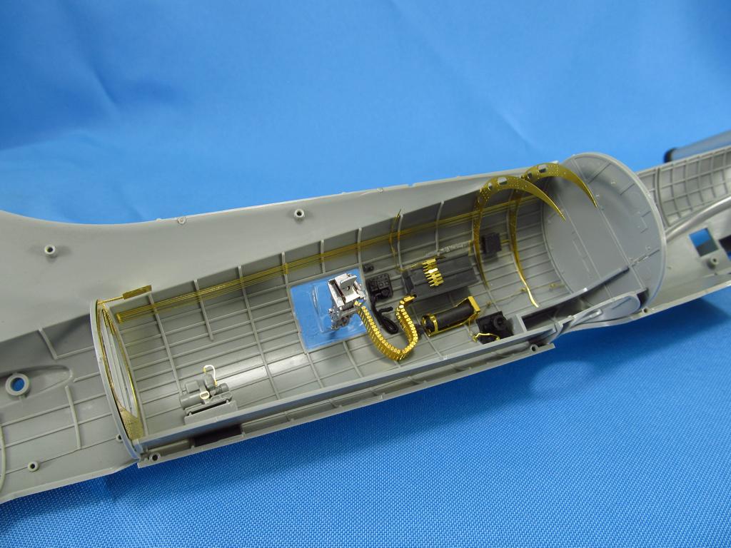 Boeing B-17F/B-17G Flying Fortress Waist-gunners cabin (designed to be used with Hong Kong Models kits)