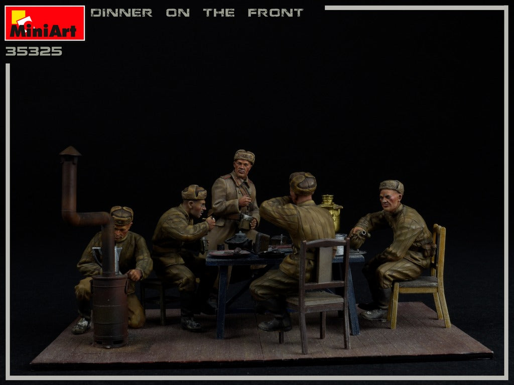 DINNER ON THE FRONT Russian (WWII)Box contains models of unassembled plastic model kit:Five figuresFurnitureDishesPotbelly stoveSamovarInfantry weapon & equipment