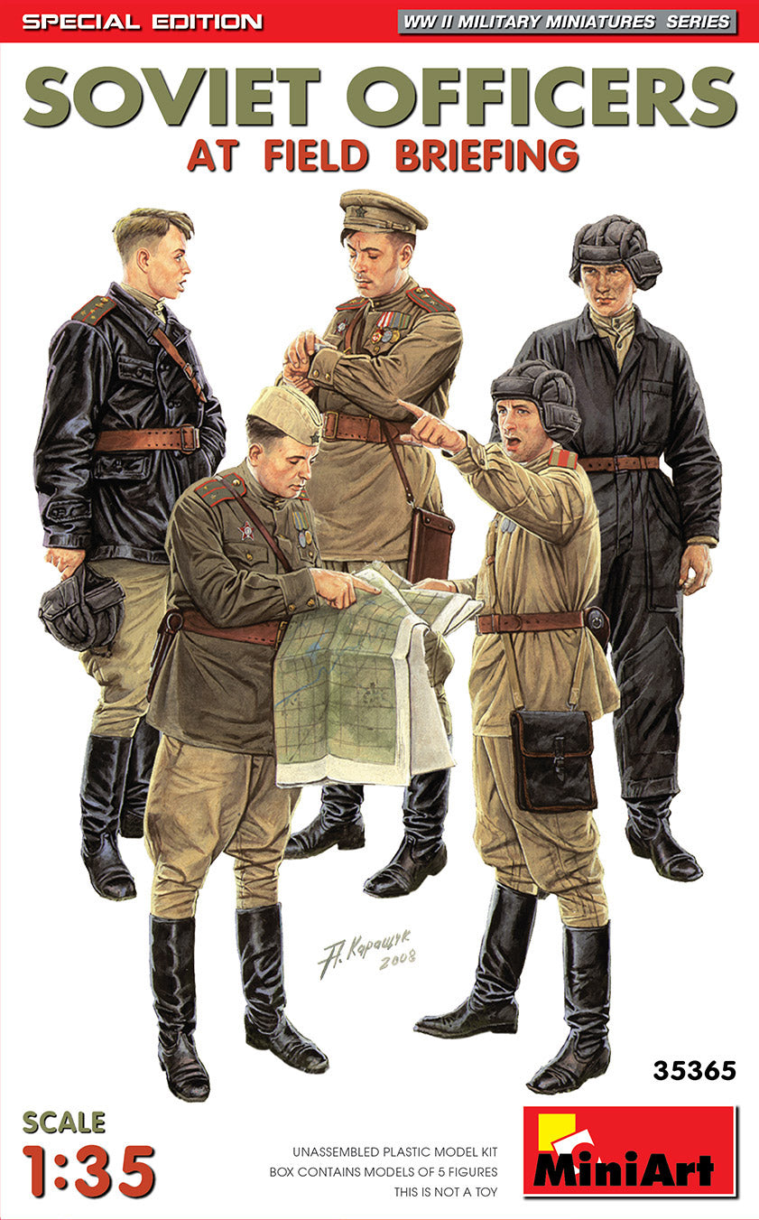Miniart 1:35 -Soviet Officers at Field Briefing - Special Ed