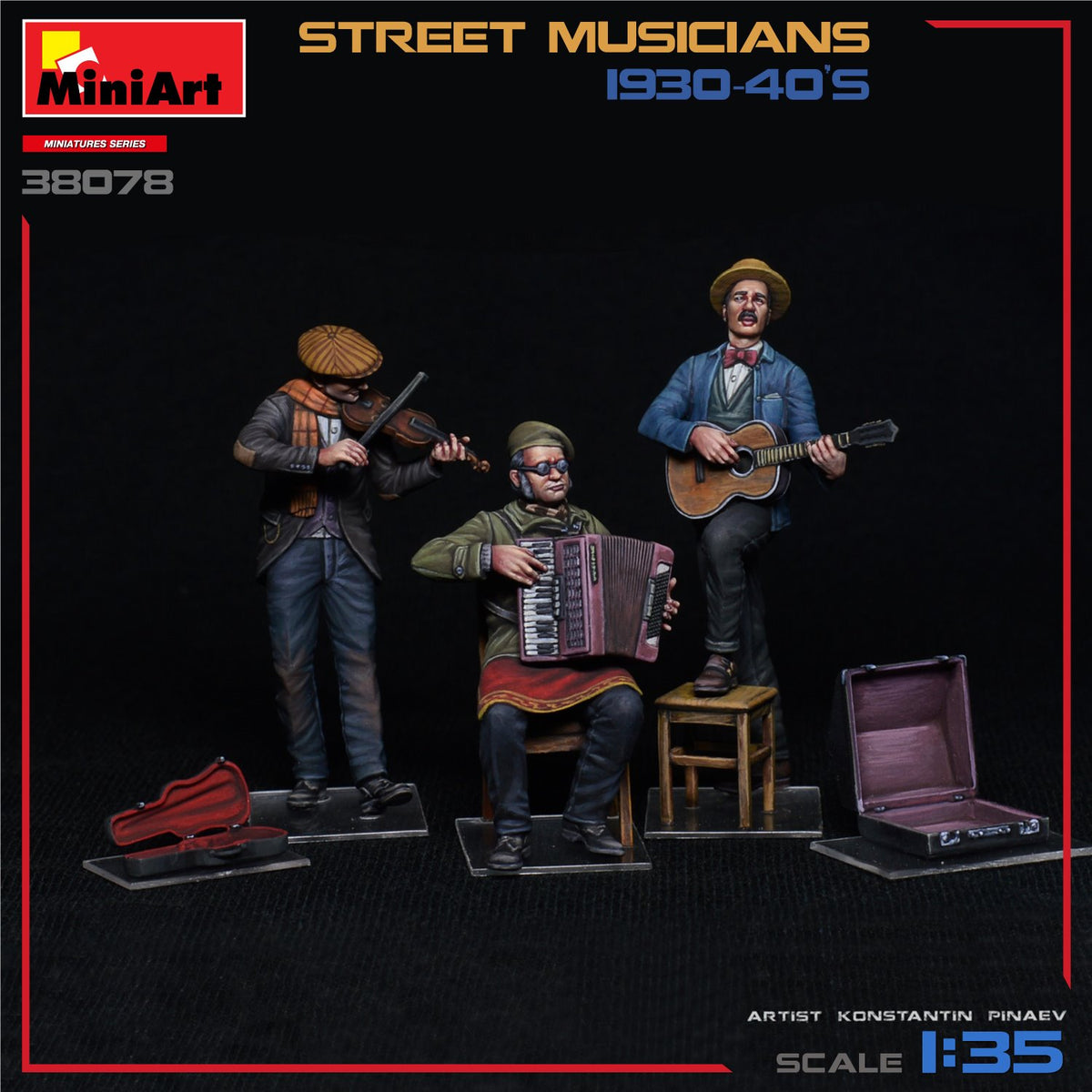 STREET MUSICIANS 1930-40'sKit contains models of 3 figures with musical instruments