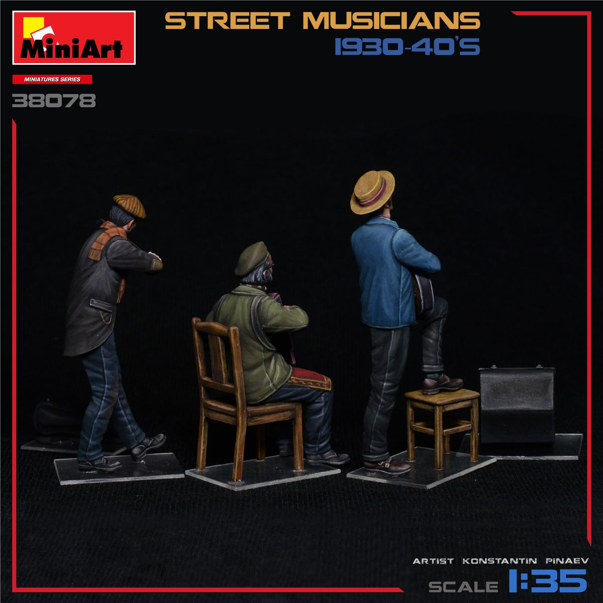 STREET MUSICIANS 1930-40'sKit contains models of 3 figures with musical instruments