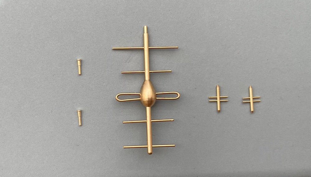 Consolidated B-24D/B-24J Liberator Antennaes and dipols – 16 brass parts (designed to be used with Hobby Boss kits)