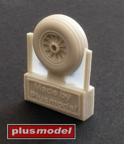 McDonnell F-101A/C Voodoo wheels (designed to be used with Hasegawa and Valom kits)[F-101C]