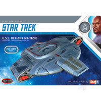 Polar Lights Star Trek U.S.S. Defiant POL952