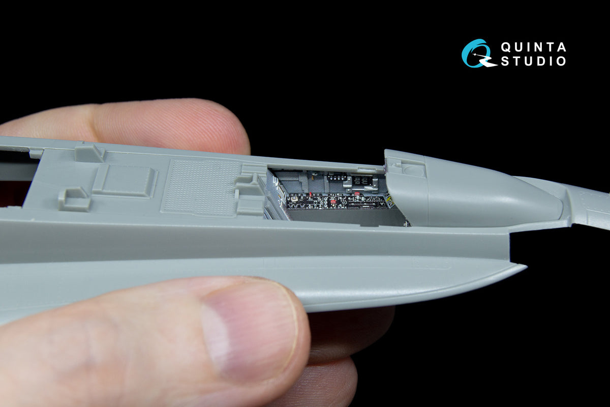 McDonnell-Douglas F/A-18C (early) 3D-Printed coloured Interior on decal paper (designed to be used with Kinetic Model kits)