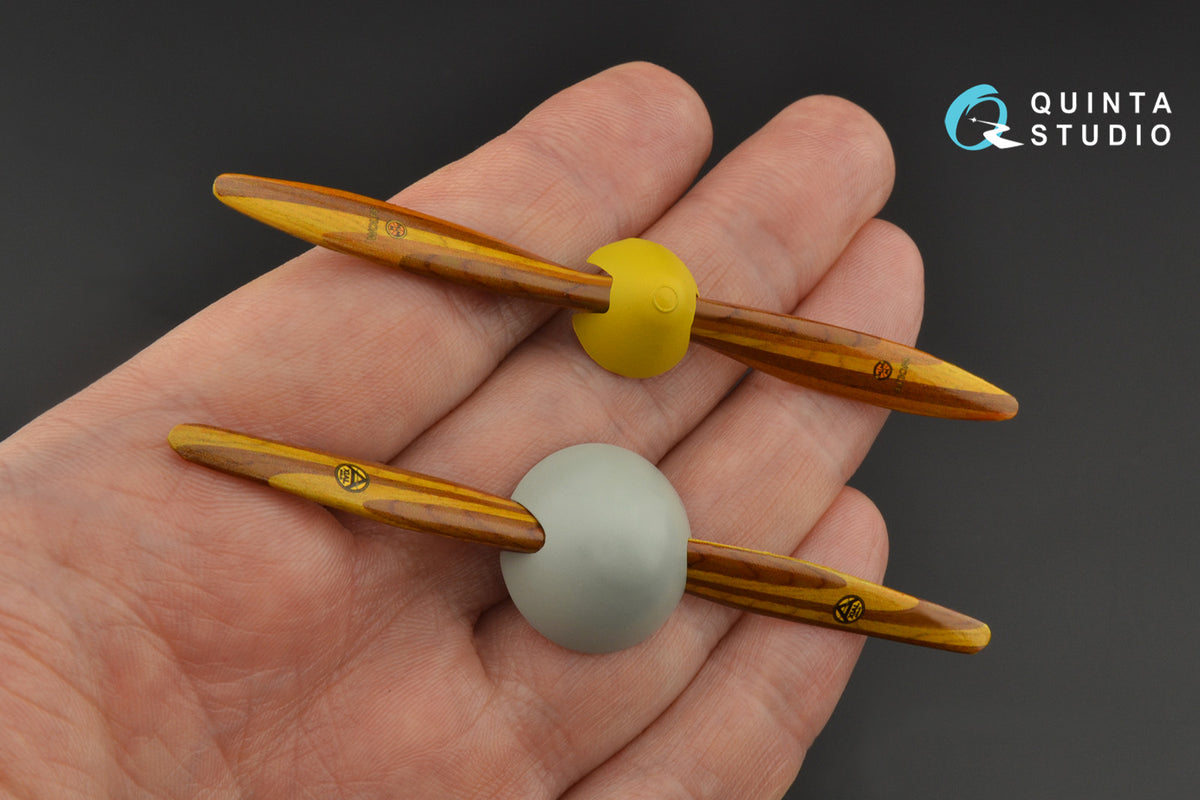 Wooden propellers Axial Wolff (designed to be used with Roden kits)