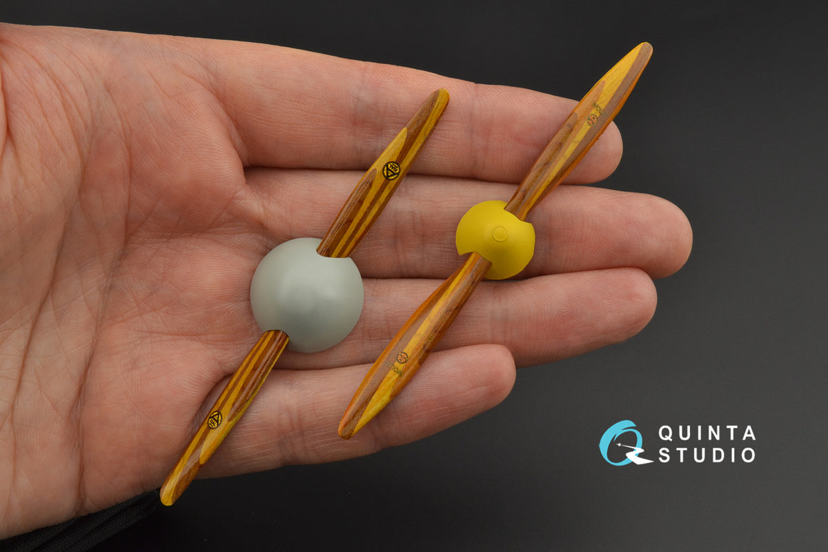 Wooden propellers Axial Wolff (designed to be used with Roden kits)