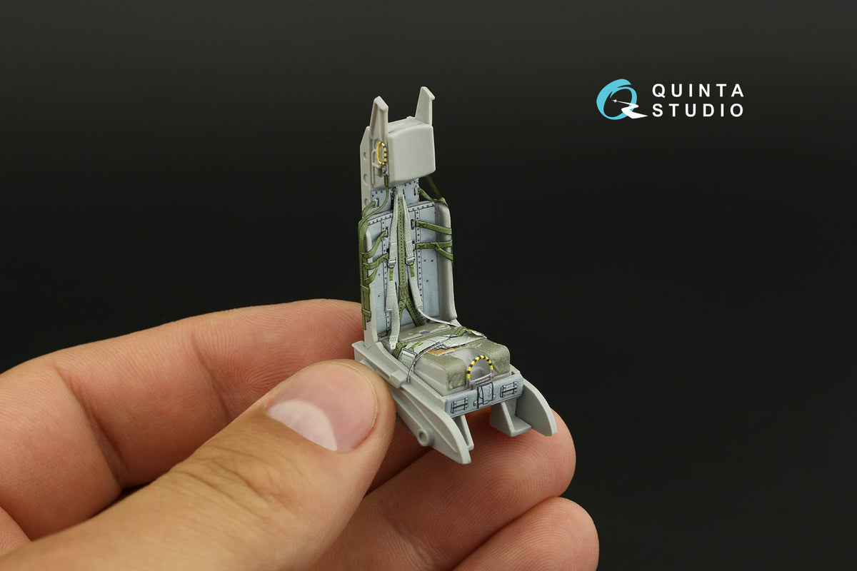 C-2 seat for Lockheed F-104 family (designed to be used with Italeri kits)