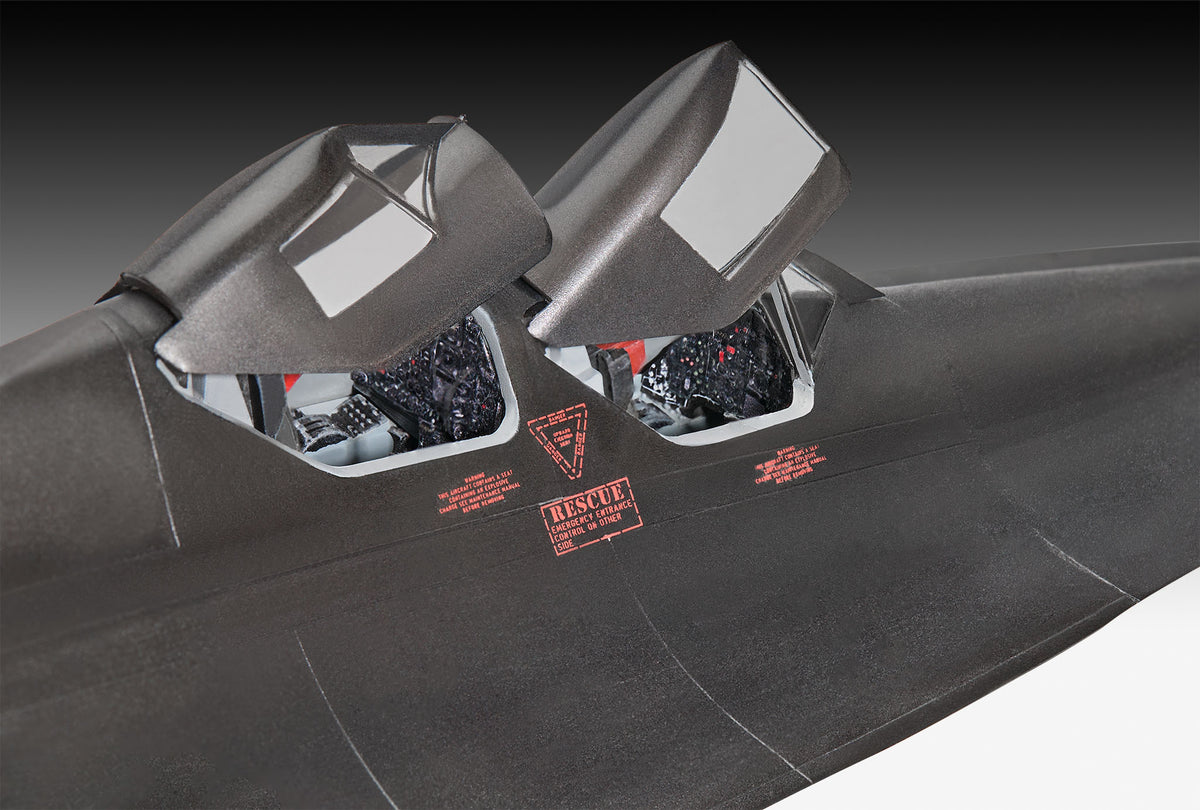 Lockheed SR-71B Blackbird