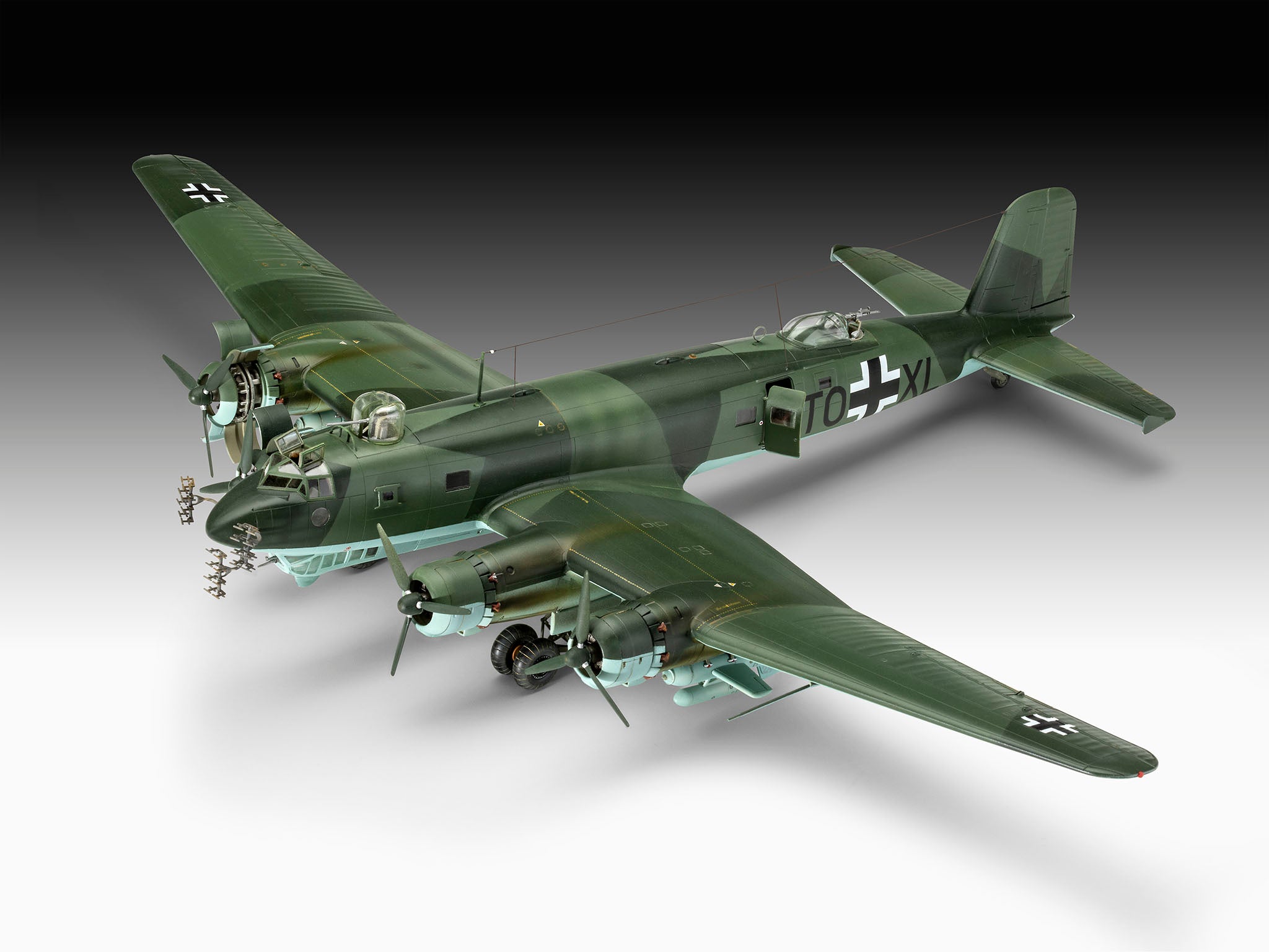 Revell Focke-Wulf Fw-200C-5/C-8 Condor RV3777