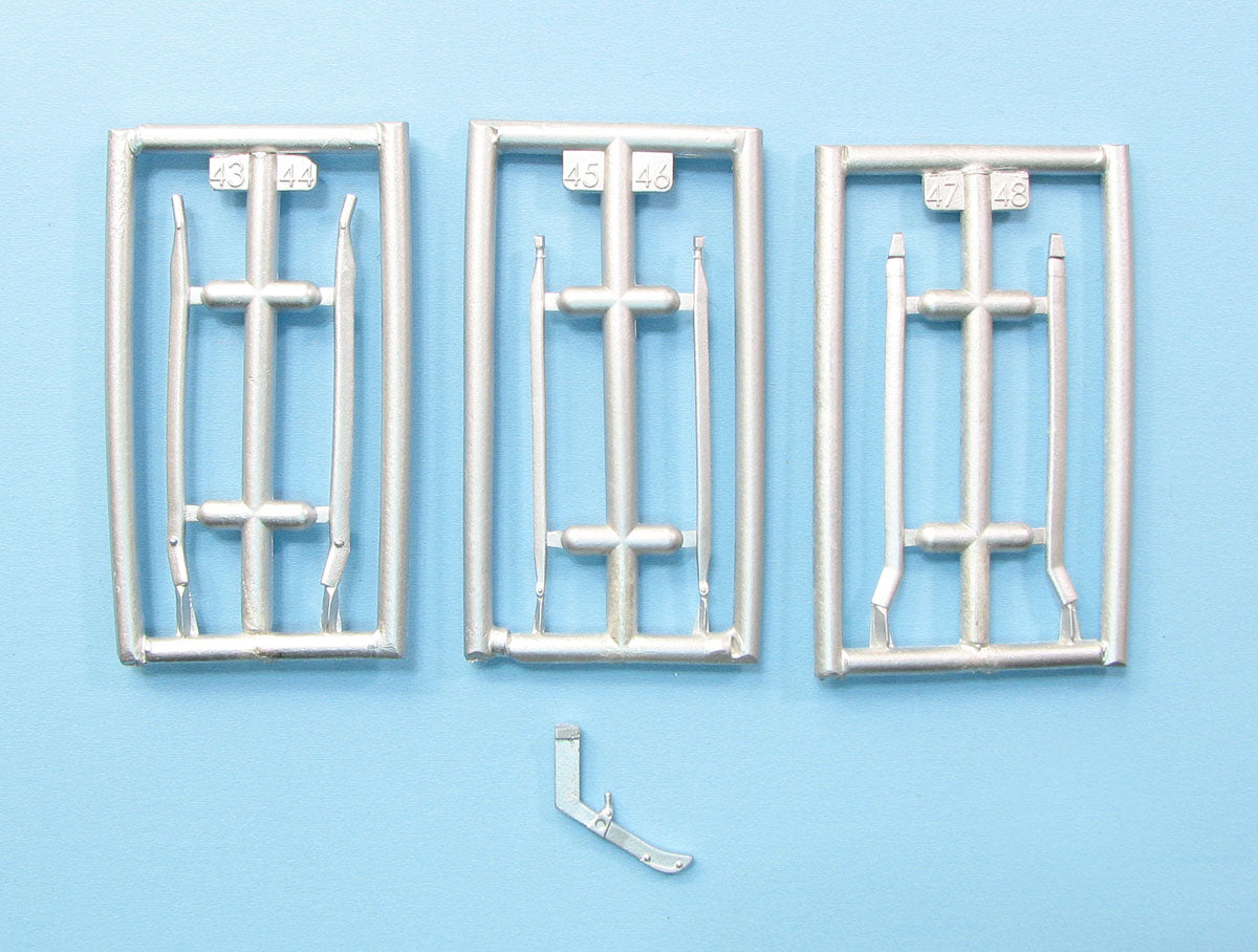 Fokker Dr. I Triplane replacement Metal Landing Gear Struts (designed to be used with Meng Model kits)
