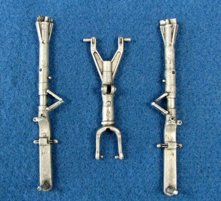 Republic F-105D Thunderchief replacement Metal Landing Gear (designed to be used with Hobby Boss and Trumpeter kits)