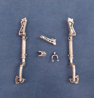 Grumman F8F-1/F8F-2 Bearcat replacement Metal Landing Gear (designed to be used with Trumpeter kits)
