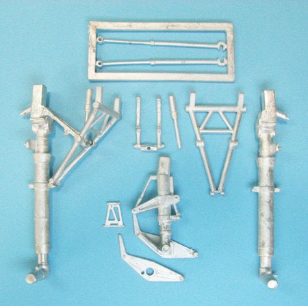 Douglas A-1D Skyraider replacement Metal Landing Gear (designed to be used with Trumpeter kits)