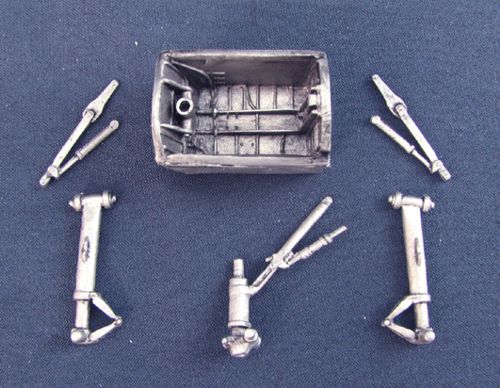 Martin B-57B replacement Metal Landing Gear (designed to be used with Classic Airframe kits)