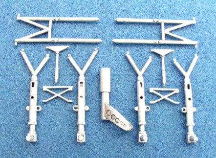 Savoia-Marchetti SM.79 replacement Metal Landing Gear (designed to be used with Trumpeter kits)