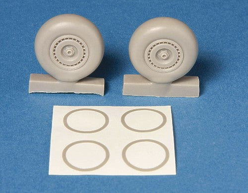 Dornier Do-217E-4 Main wheels (designed to be used with Monogram and Revell kits)