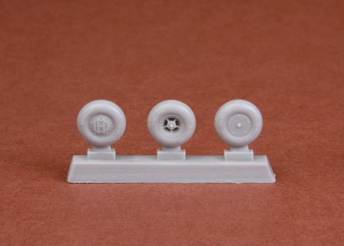de Havilland DH-82a Tiger Moth wheel set (x 3 pair of wheels in 3 different styles) (designed to be used with Airfix kits)