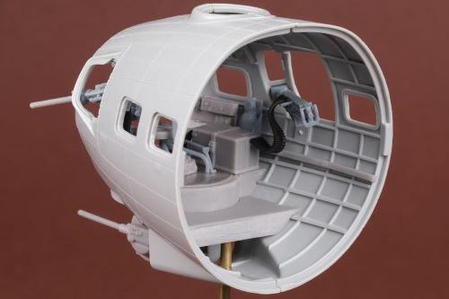 Boeing B-17G Flying Fortress Bombardier position & Chin turret upgrade (designed to be used with Hong Kong Models kits) Please see SBSRF4802 for a more detailed set including brass and (3D-Printed) instruments