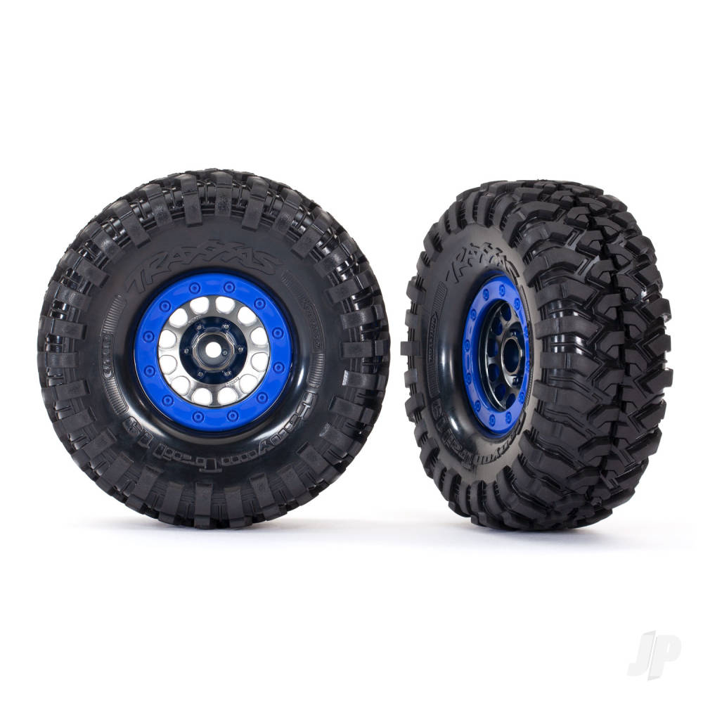 Traxxas Tyres and wheels, assembled, glued (Method 105 1.9' black chrome, blue beadlock style wheels, Canyon Trail 4.6x1.9' tyres, foam inserts) (1 left, 1 right) TRX8182