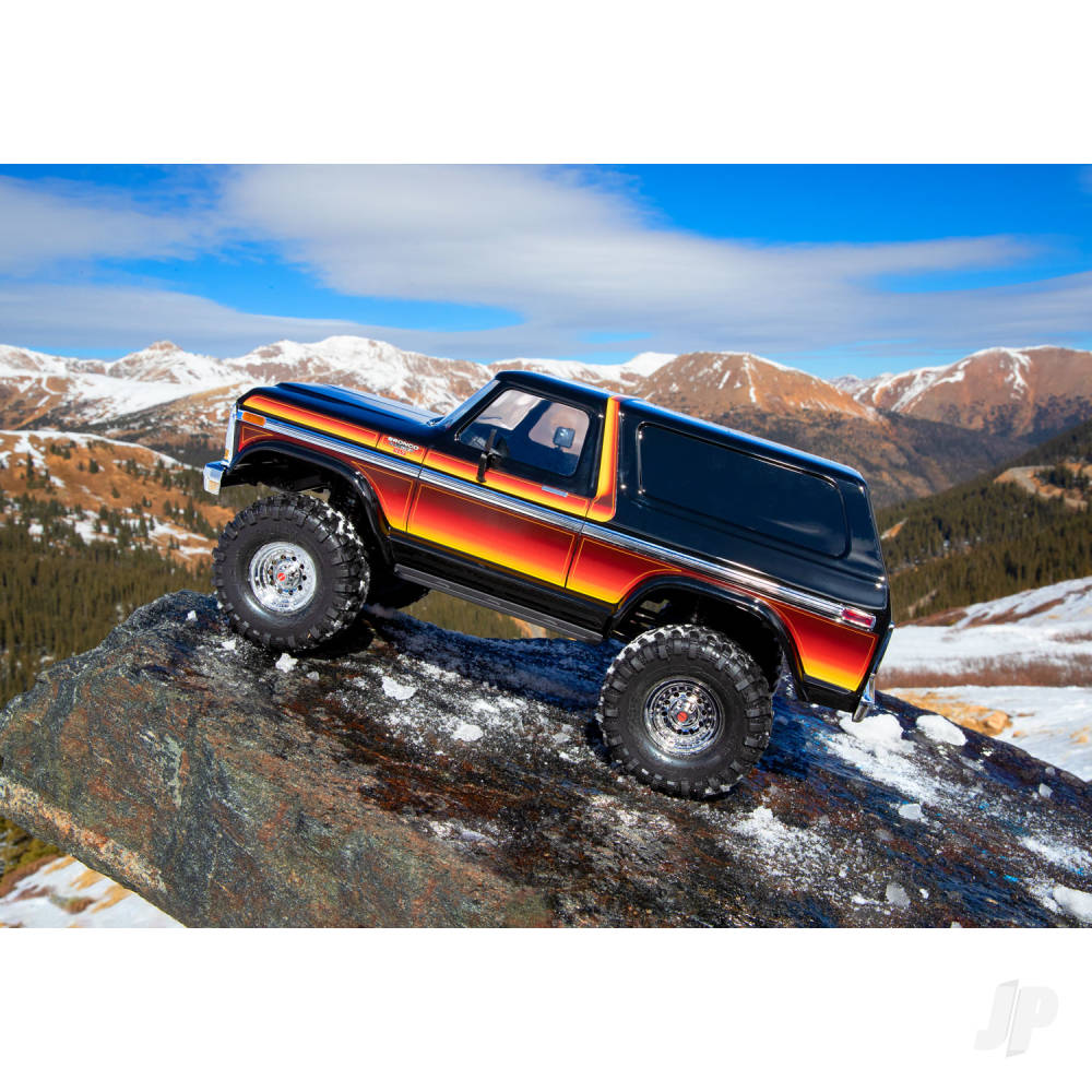 Traxxas TRX-4 1979 Ford Bronco 1:10 4X4 Electric RTD All-Terrain Crawler, Red (TRX82246-4-RED)