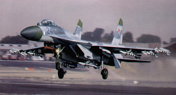 Trumpeter Sukhoi Su-27 Flanker - TU02224 - Aircraft Kits