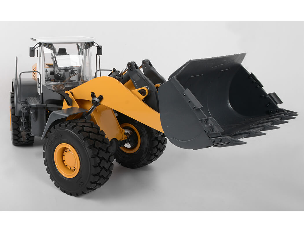 RC4WD 1/14 EARTH MOVER 870K HYDRAULIC WHEEL LOADER (YELLOW AND WHITE) VV-JD00031