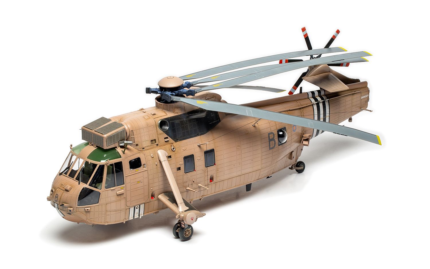 British Westland Sea King HC.4 (1:48 Scale) AX11008
