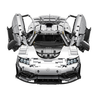 CaDA Mercedes- AMG Project one C61503W
