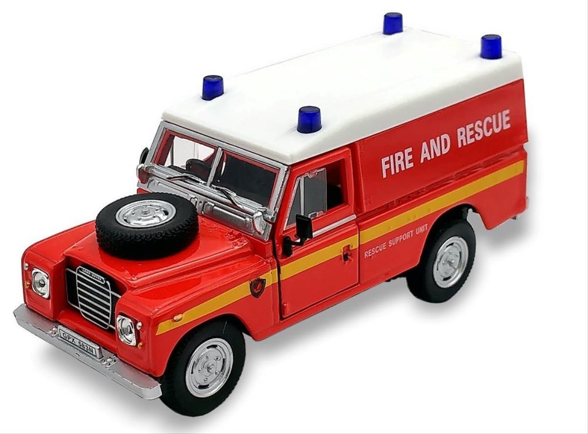 Cararama Land Rover Series III Hard Top Fire &amp; Rescue CR553940