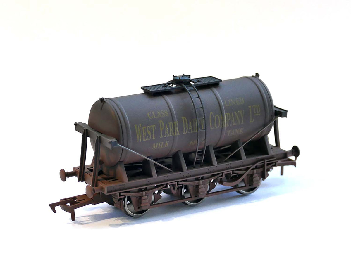 Dapol 6 Wheel Milk Tank West Park Dairy 7 Weathered DA4F-031-048