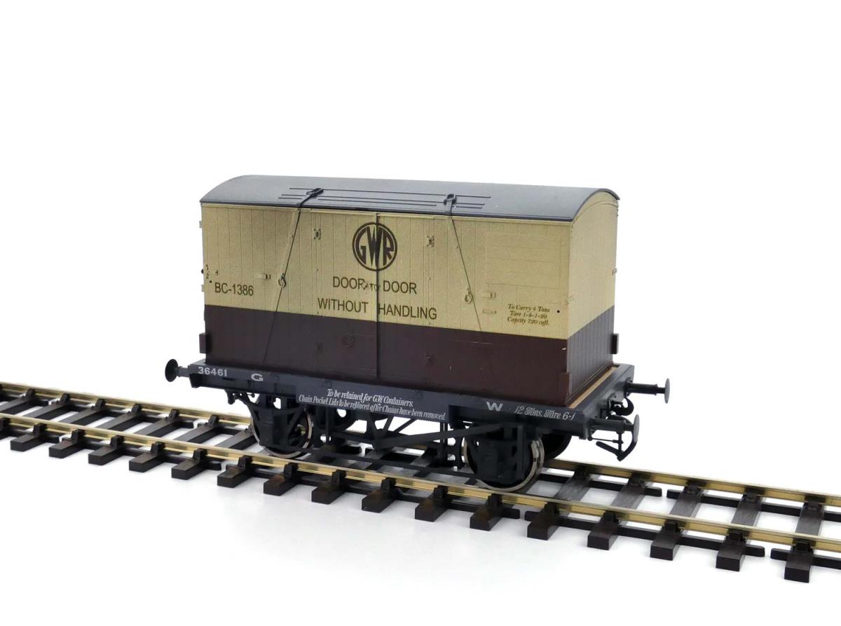Dapol Conflat GWR & 3 Door Container BC-1386 Weathered DA7F-037-018W