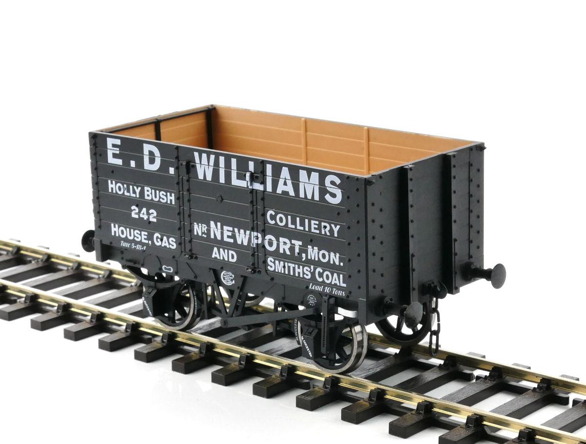 Dapol 7 Plank Wagon 9' Wheelbase ED Williams 242 DA7F-073-005