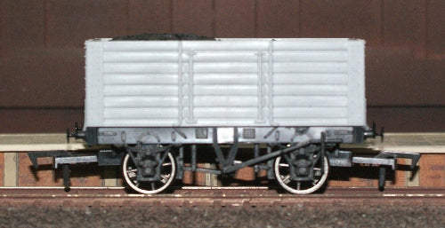 Dapol 7 Plank Wagon 9ft Wheelbase Unpainted DAA014