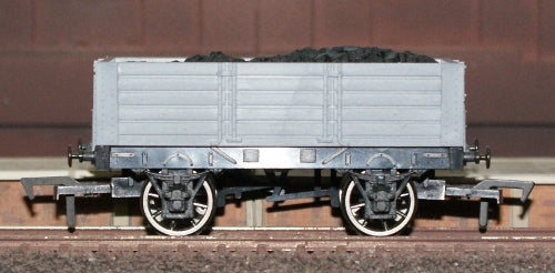 Dapol 5 Plank Wagon 9ft Wheelbase Unpainted DAA015