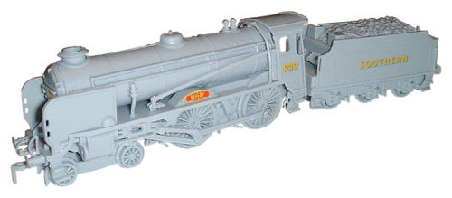 Dapol Kits Kitmaster Schools Class Rugby Static Locomotive Kit DAC087