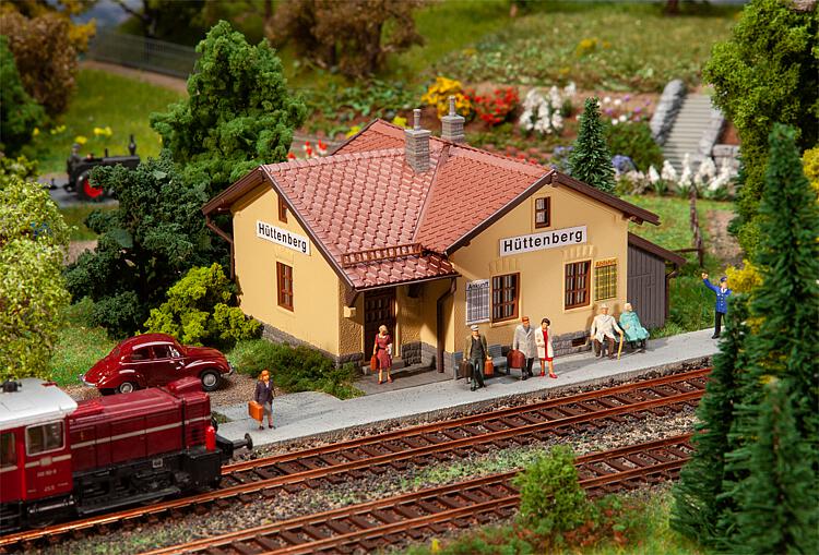 Faller Huttenberg Station Kit III FA110151