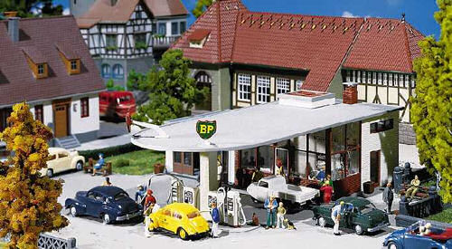 Faller BP Petrol Station Kit II FA130347