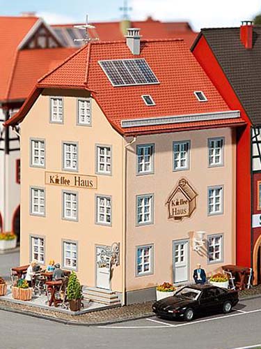 Faller Old City CafÃ© Kit III FA130493