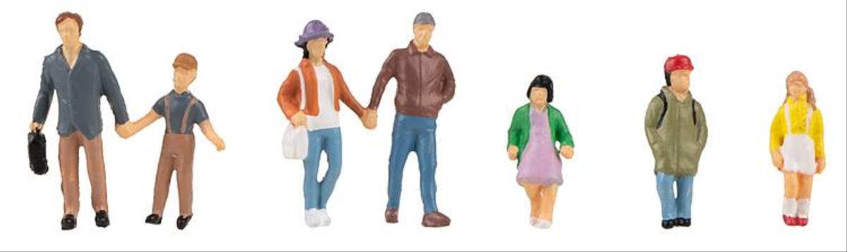 Faller Parents (3) &amp; Children (4) Figure Set FA151666