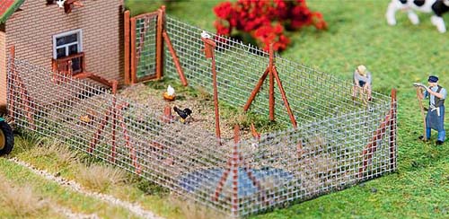 Faller Wire Mesh Fence with Wooden Poles Kit 340mm III FA180414