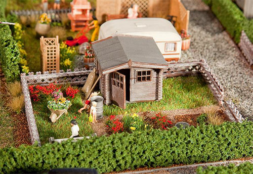 Faller Allotment with Small Garden House Kit III FA180492