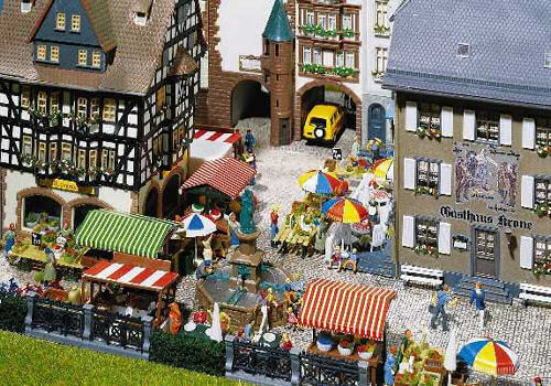 Faller Market Stalls and Carts Kit II FA180582