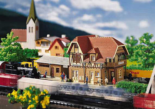 Faller Reichenbach Station Kit II FA212104