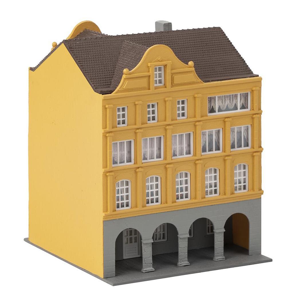 Faller Town House with Archways Kit III FA232177