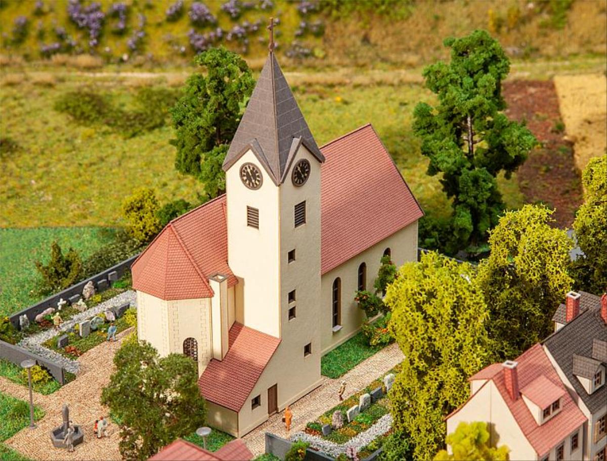 Faller St Johann Baptist Church Kit FA282778