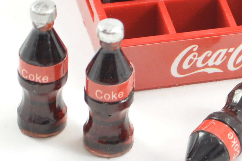 Fastrax Scale Soft Drink Crate With Cola Bottles FAST2352