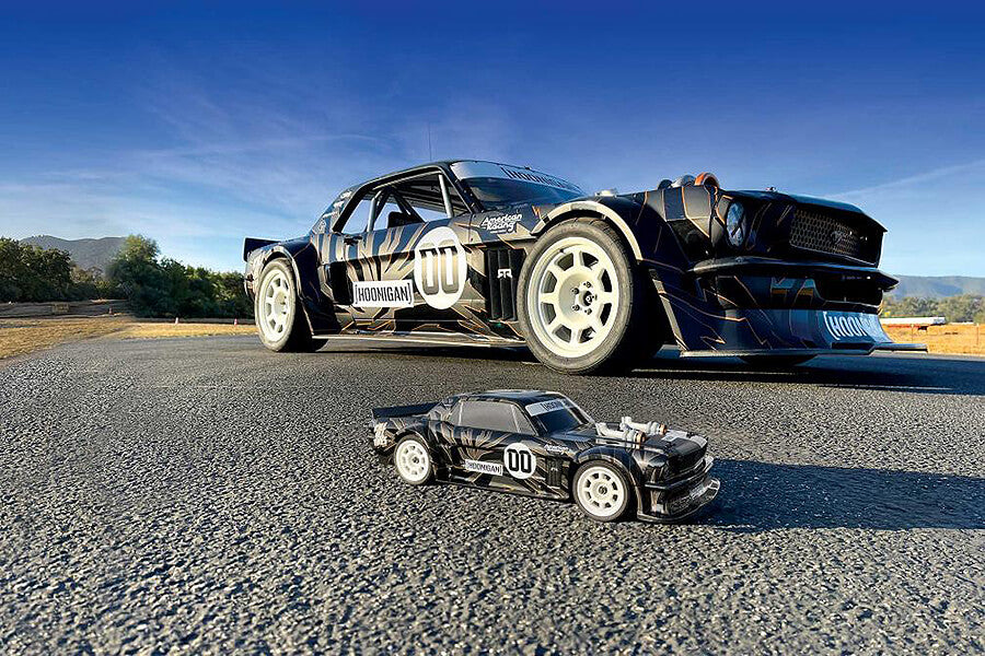 Team Associated Hoonicorn Apex 2 RTR 4Wd As30124