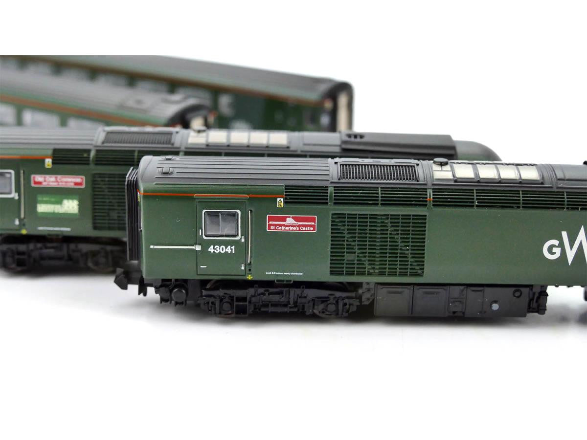 GM Collection Class 43 HST 43041/093 GWR Castle Set GM2210301